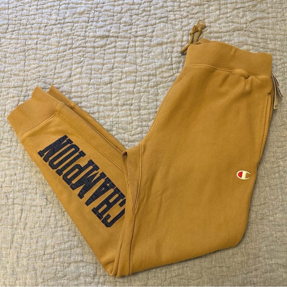 NWT Champion Men’s Tan Sweatpants Jogger style with Navy Logo